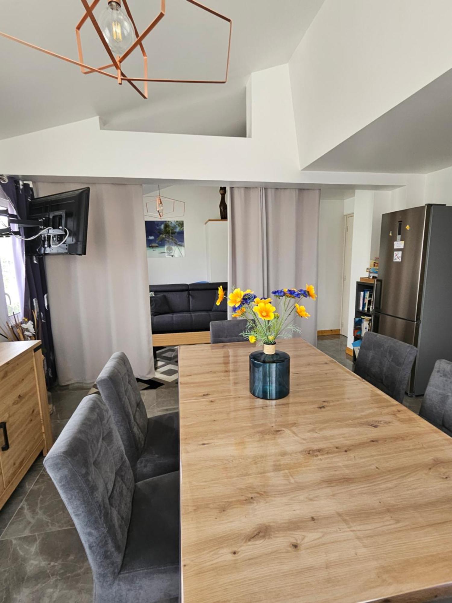 Apartamento Bienvenue Chez Alain Et Marie Antibes Habitación foto